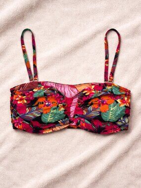 Maaji Multicolor Floral Reversible Bikini Top Size Large 38292